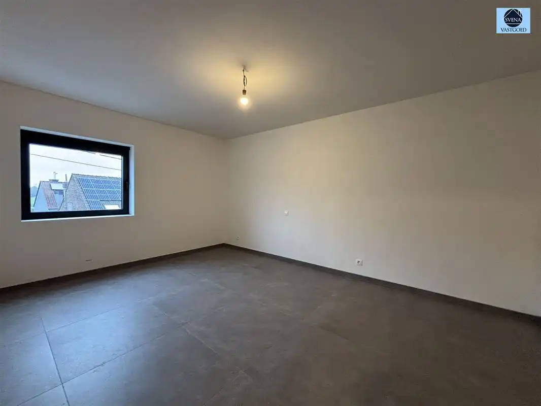 NIEUWBOUWWONING MET 4 SLAAPKAMERS EN GARAGE. foto 8