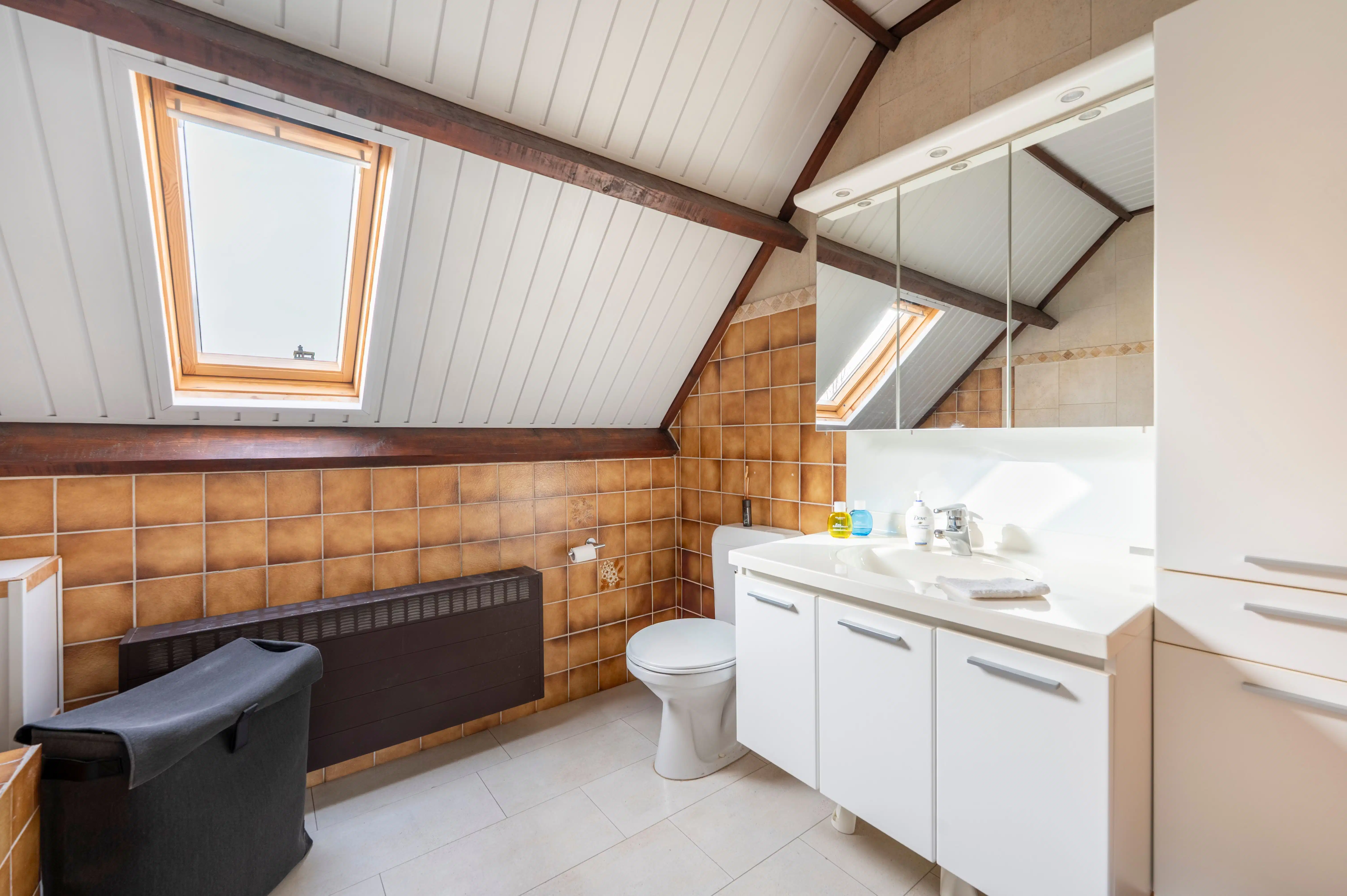 Charmant landhuis met zonnige tuin in rustige woonwijk te Ekeren! foto 14