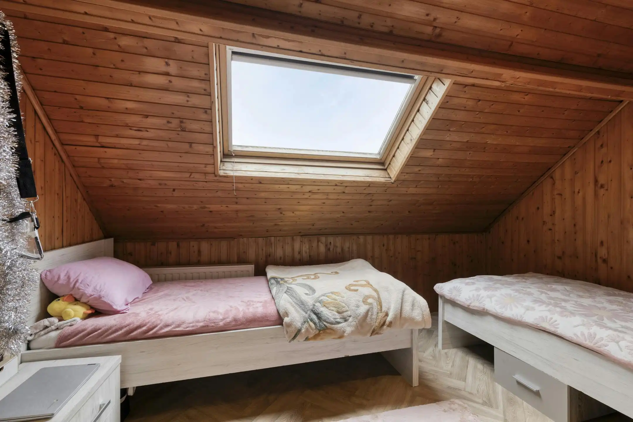 Huis met 6 slaapkamers te koop in Deurne!  foto 19