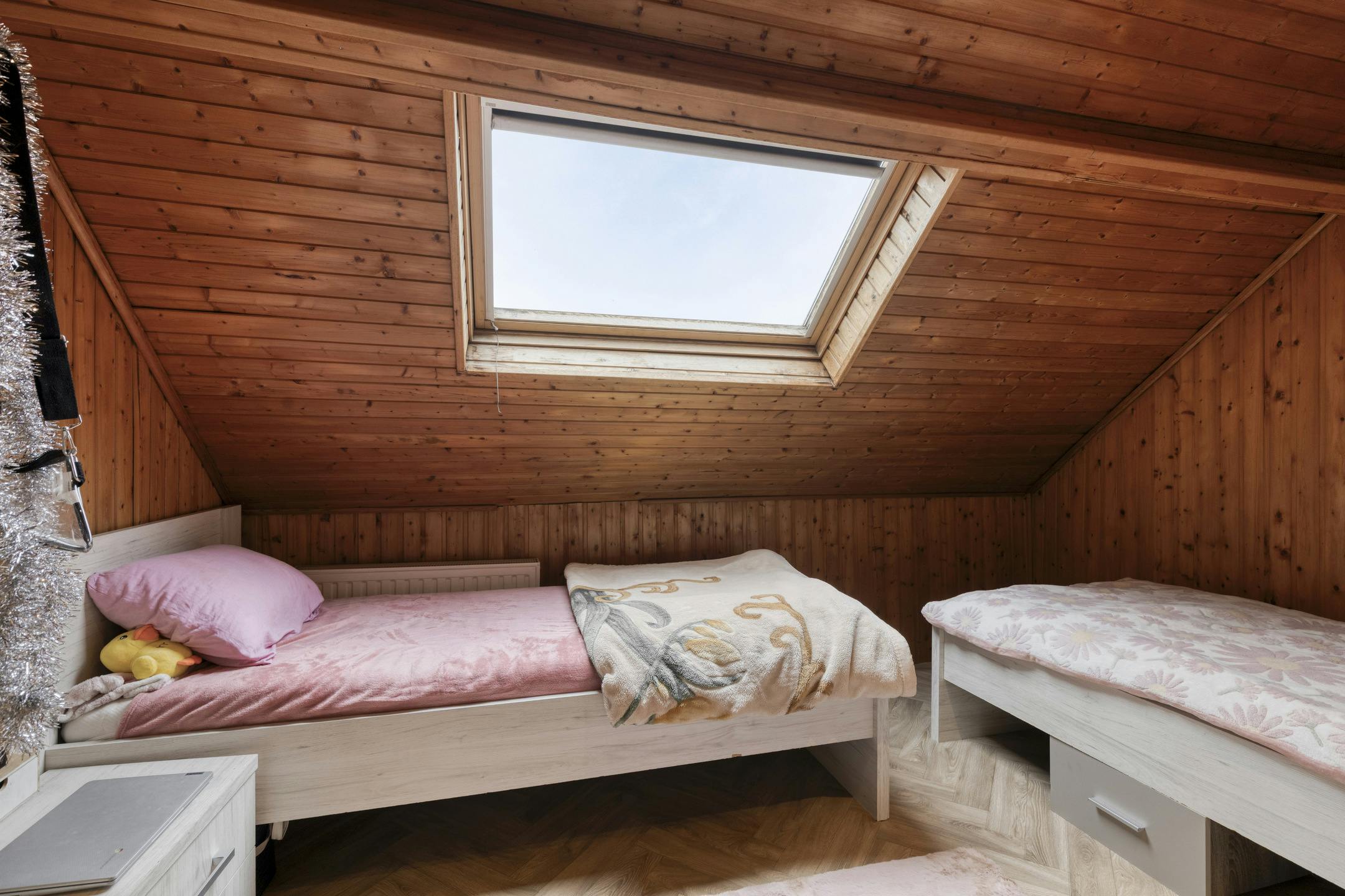 Huis met 6 slaapkamers te koop in Deurne!  foto 18