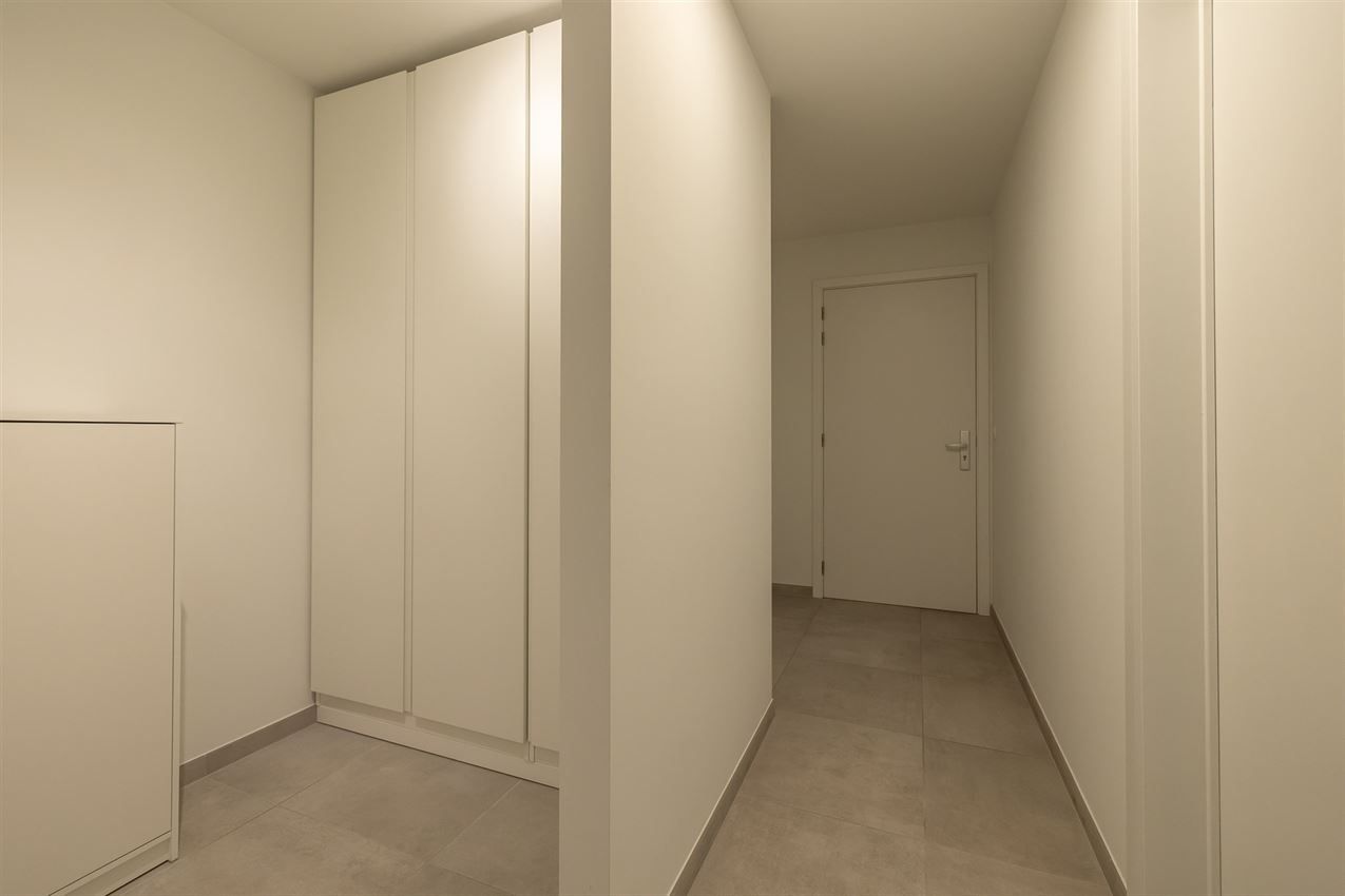 Instapklaar recent nieuwbouwappartment E20 foto 18