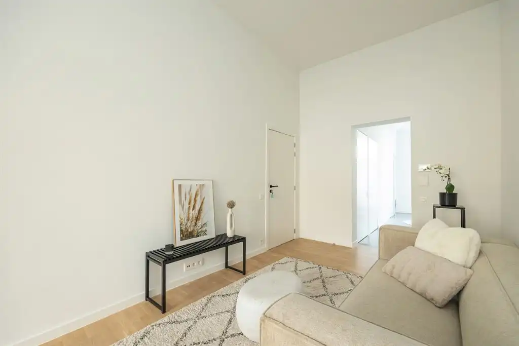 Gerenoveerd gelijkvloers appartement met stadstuin foto 13