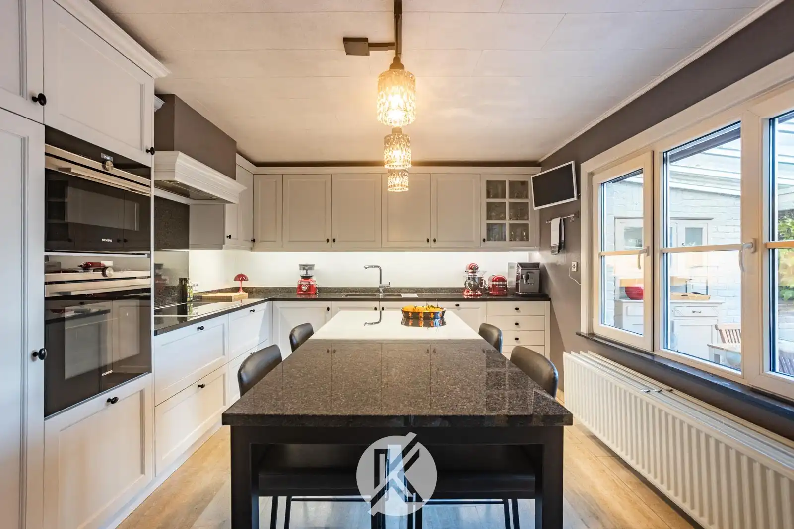 Charmante halfopen woning met ruime loods van 130 m² foto 11