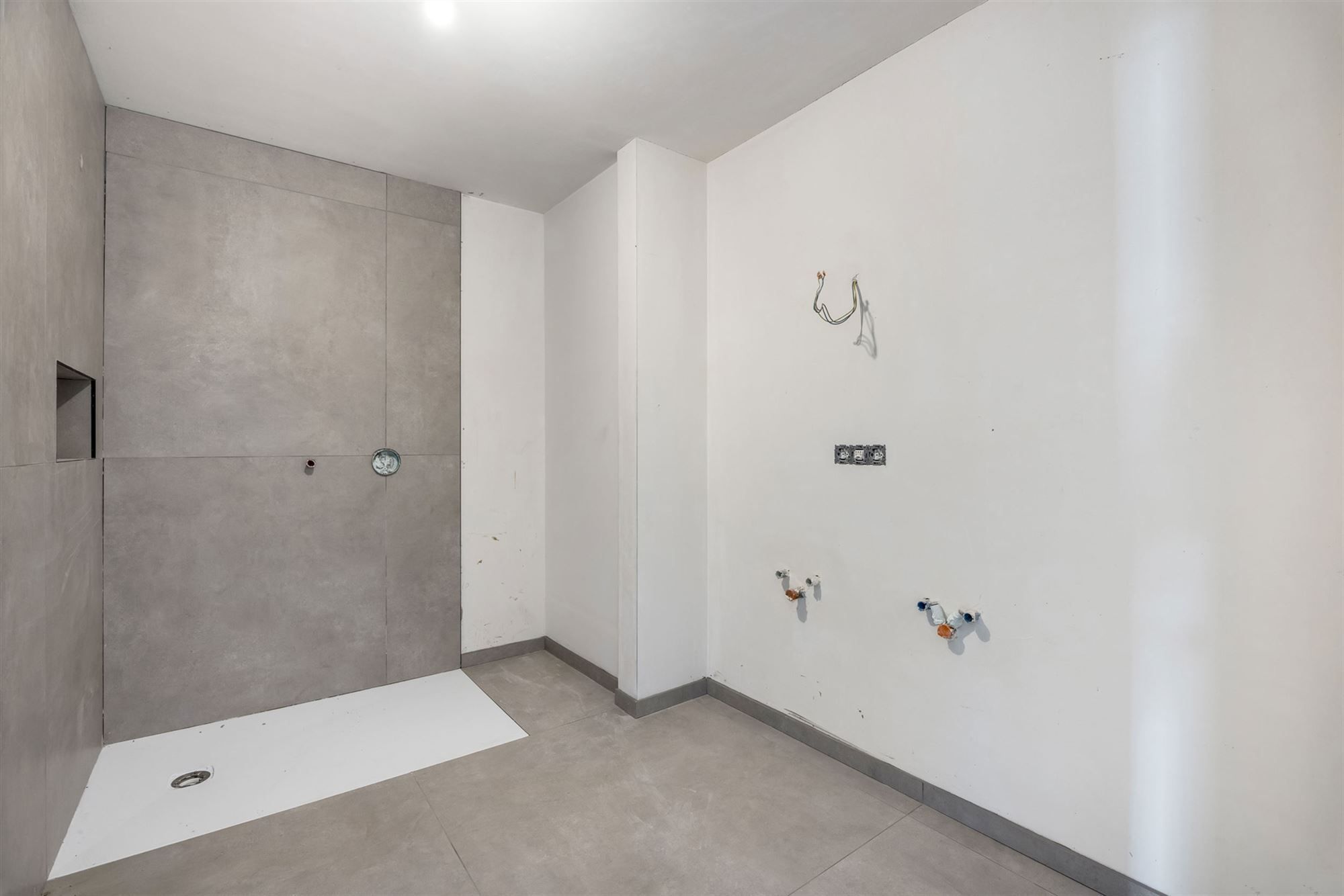 NIEUWBOUW GELIJKVLOERS APPARTEMENT (132M²)  MET 2 SLAAPKAMERS, RUIM TERRAS EN PRIVE TUIN NABIJ BERINGEN CENTRUM foto 8