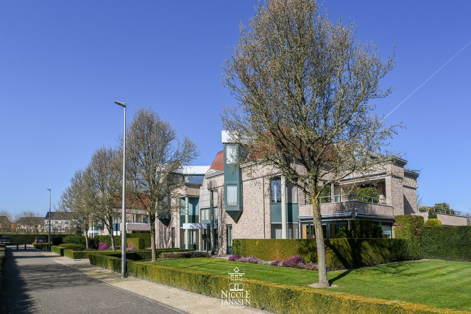 Prachtig instapklaar gelijkvloers appartement met schitterende terrassen foto 2
