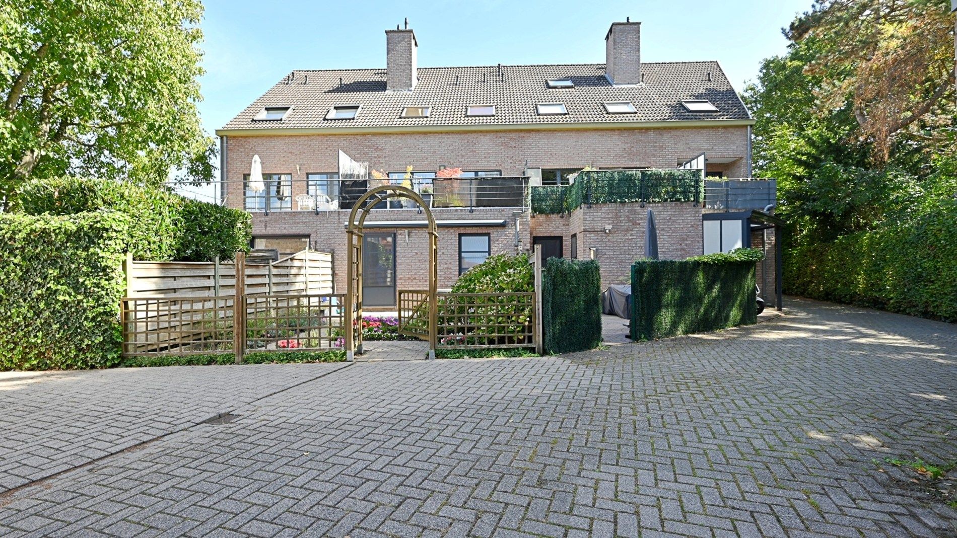 Top gelegen instapklaar gelijkvloers app te Aarschot foto 24