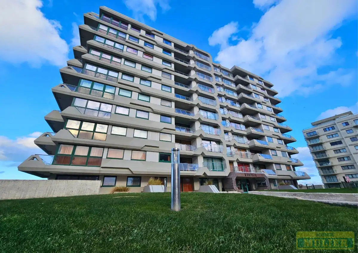 APPARTEMENT MET UNIEKE LIGGING AAN ZEE TE KOOP IN DE PANNE foto 13