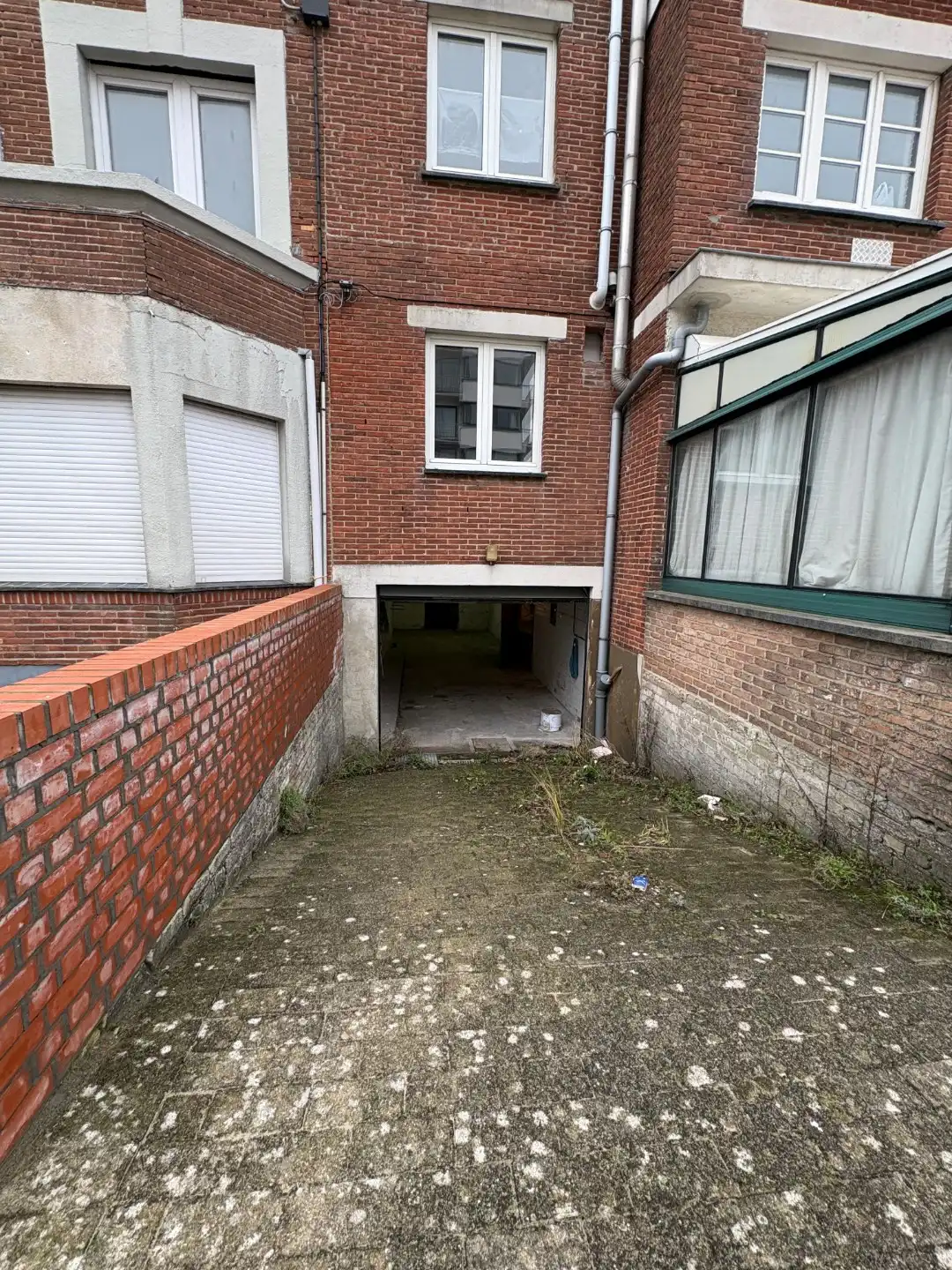 Ruime en gemakkelijk toegankelijke garage te koop  foto 5