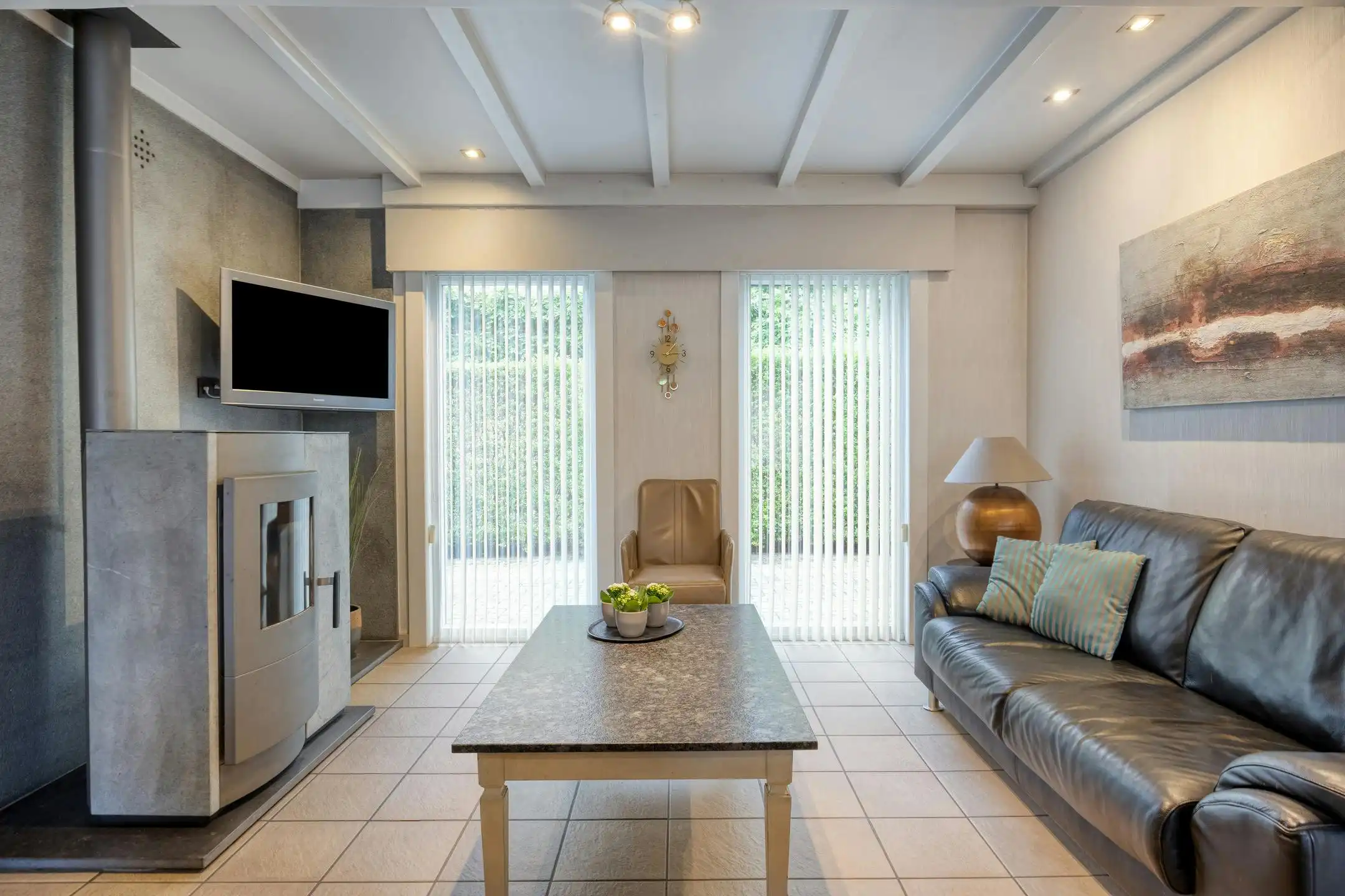 Unieke handelswoning met magazijn in Zomergem foto 4