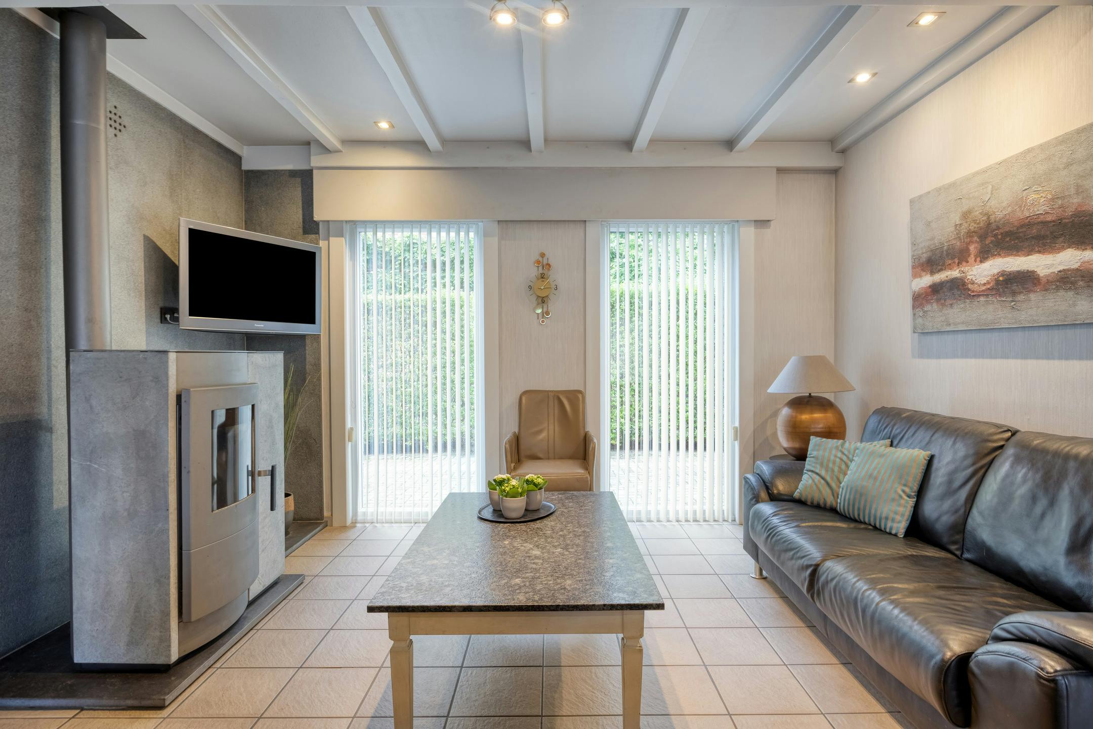 Unieke handelswoning met magazijn in Zomergem foto 6