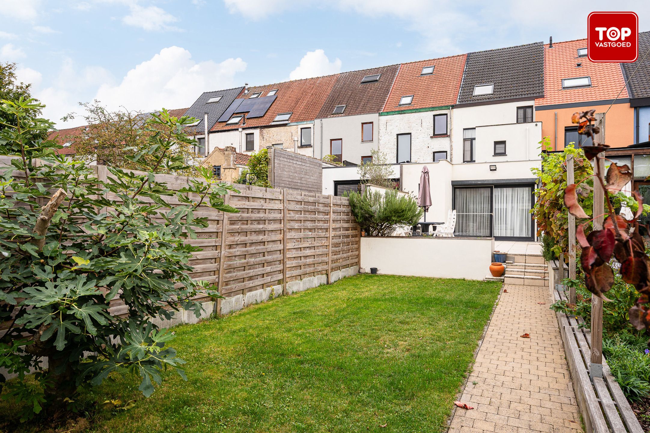 Ruime gezinswoning met 4 slaapkamers en tuin op toplocatie in Sint-Amandsberg foto 27