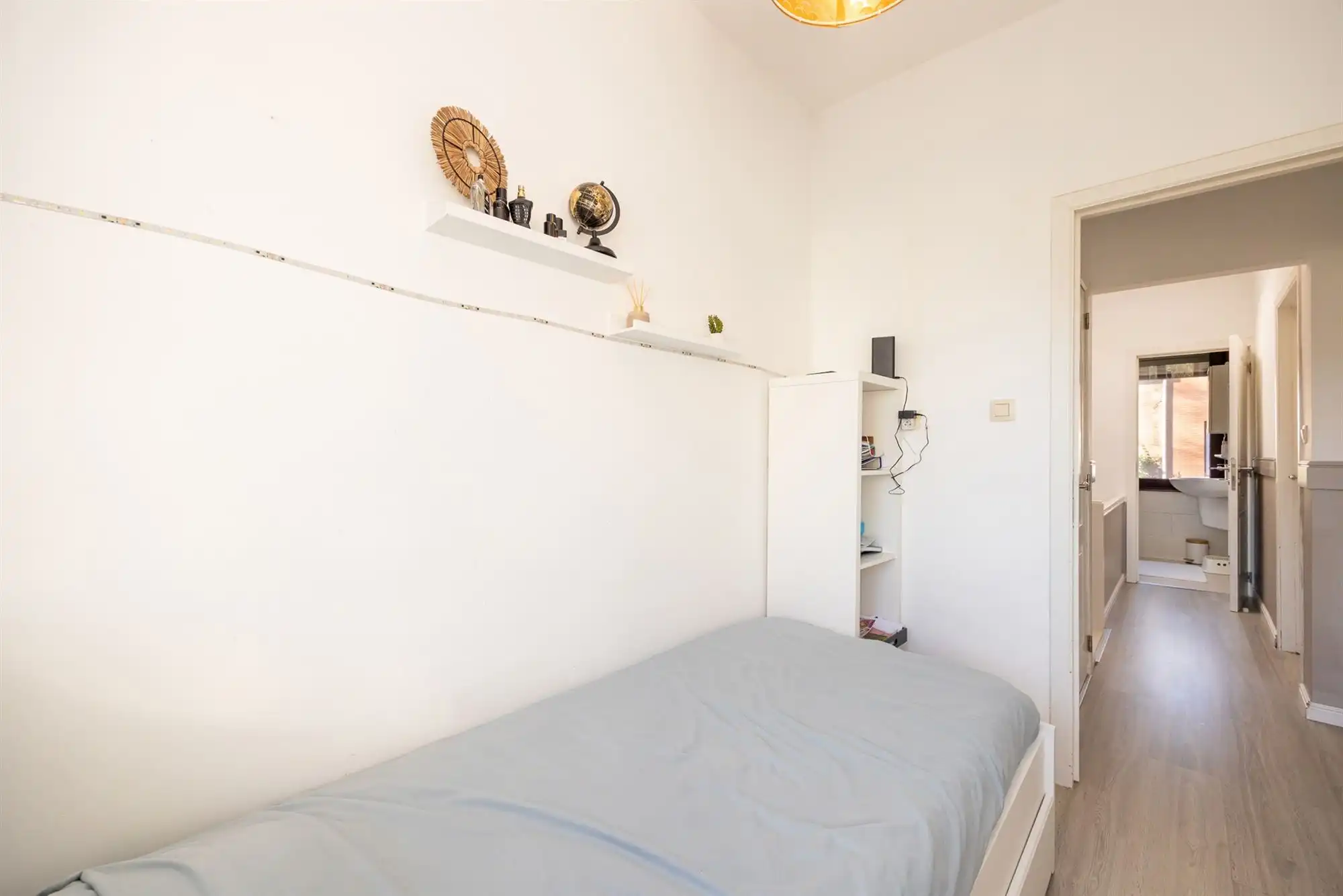 Gerenoveerde eengezinswoning met 3 slpk. en tuin foto 19