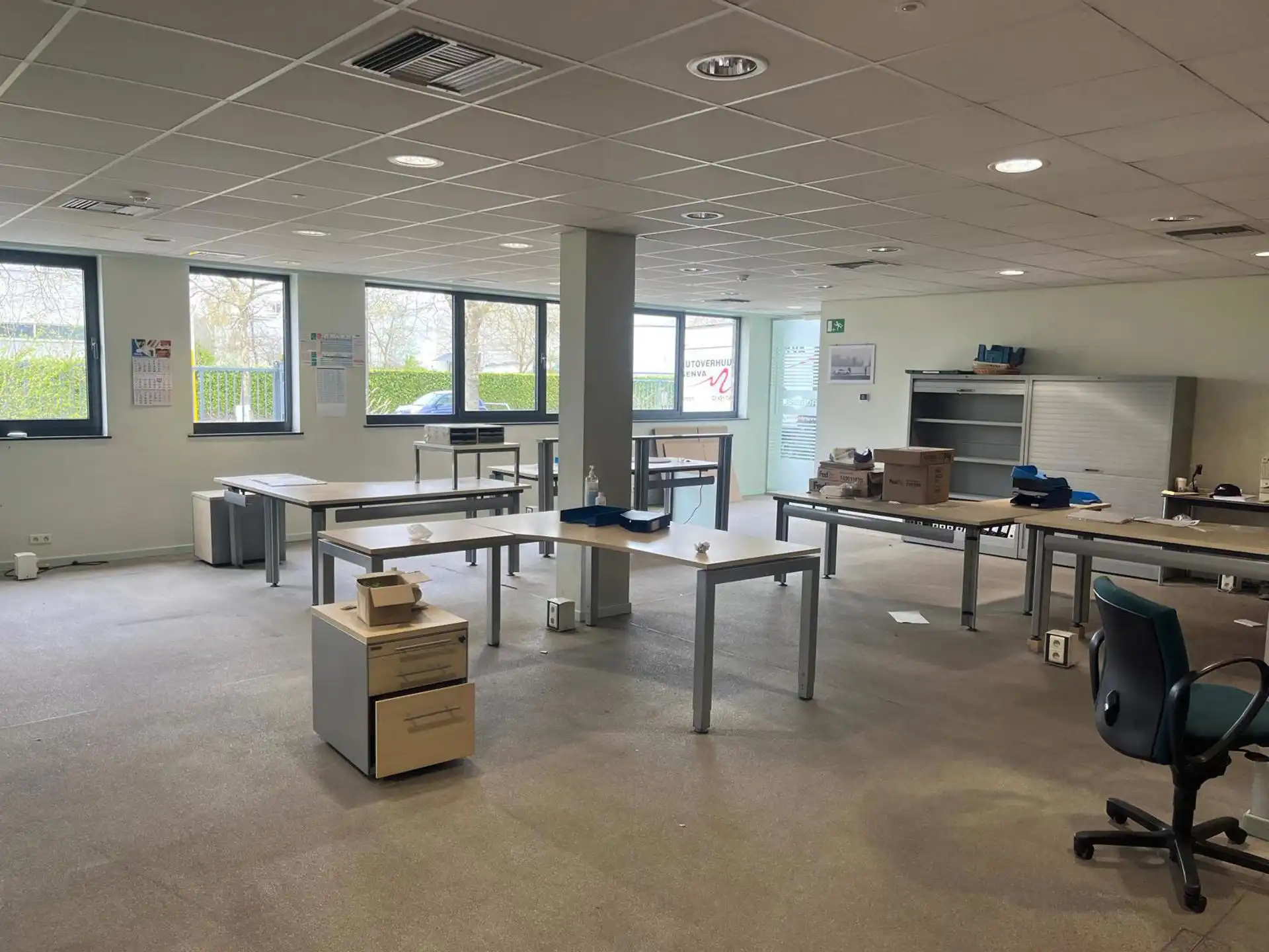 Bedrijfsgebouw magazijn met kantoren Mechelen-Noord foto 8