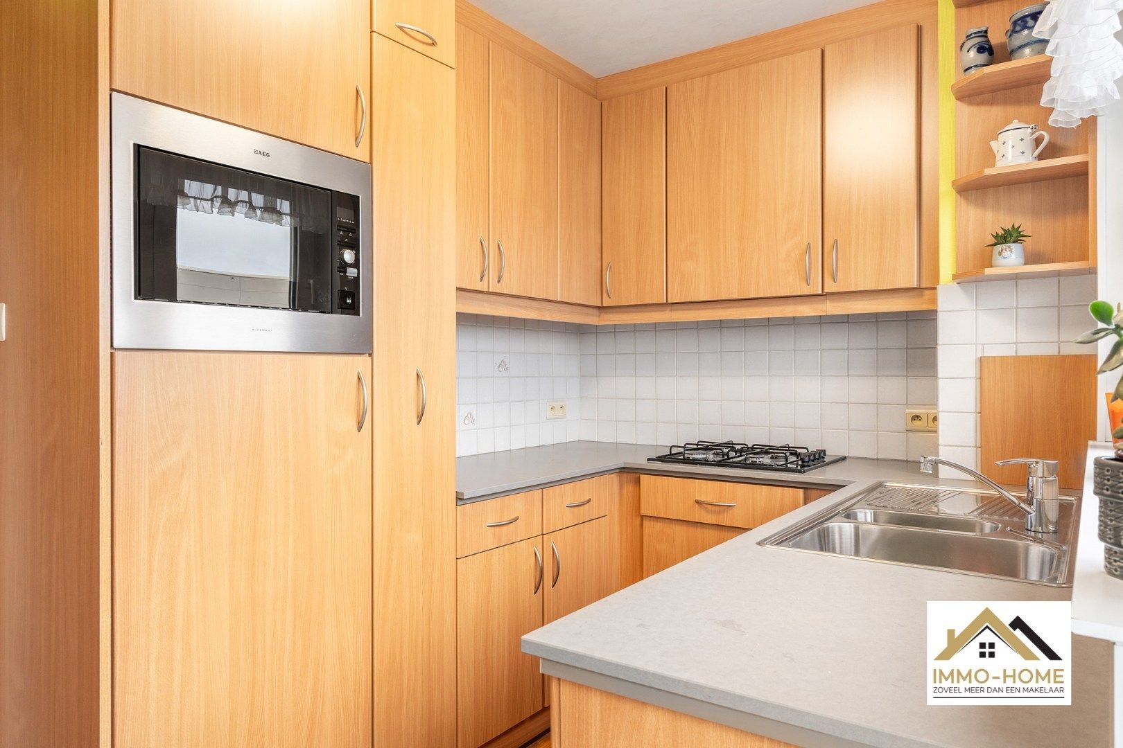 Ruim appartement inclusief autostaanplaats met uitzicht over skyline Gent  foto 4