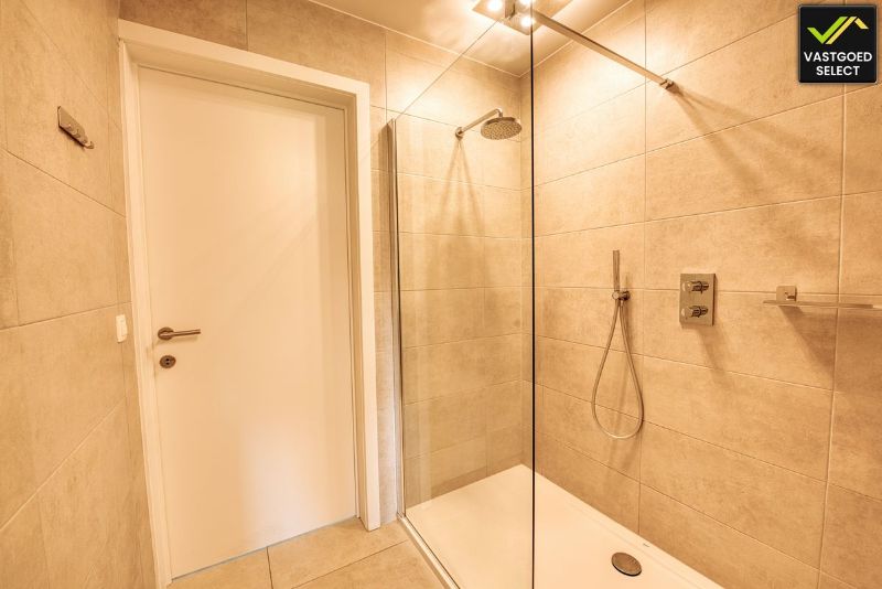 Instapklaar appartement te koop in Eeklo, 2 slaapkamers, EPC A, terras en garage foto 13