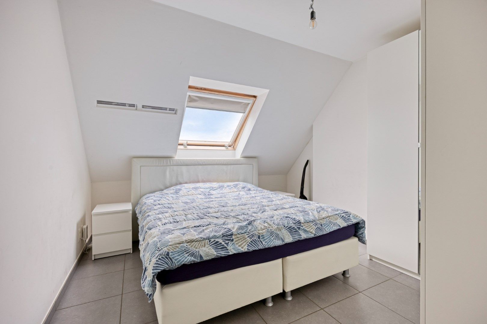 Ruime, moderne duplex met 3 slaapkamers, dressing én zolder – instapklaar en energiezuinig! foto 12
