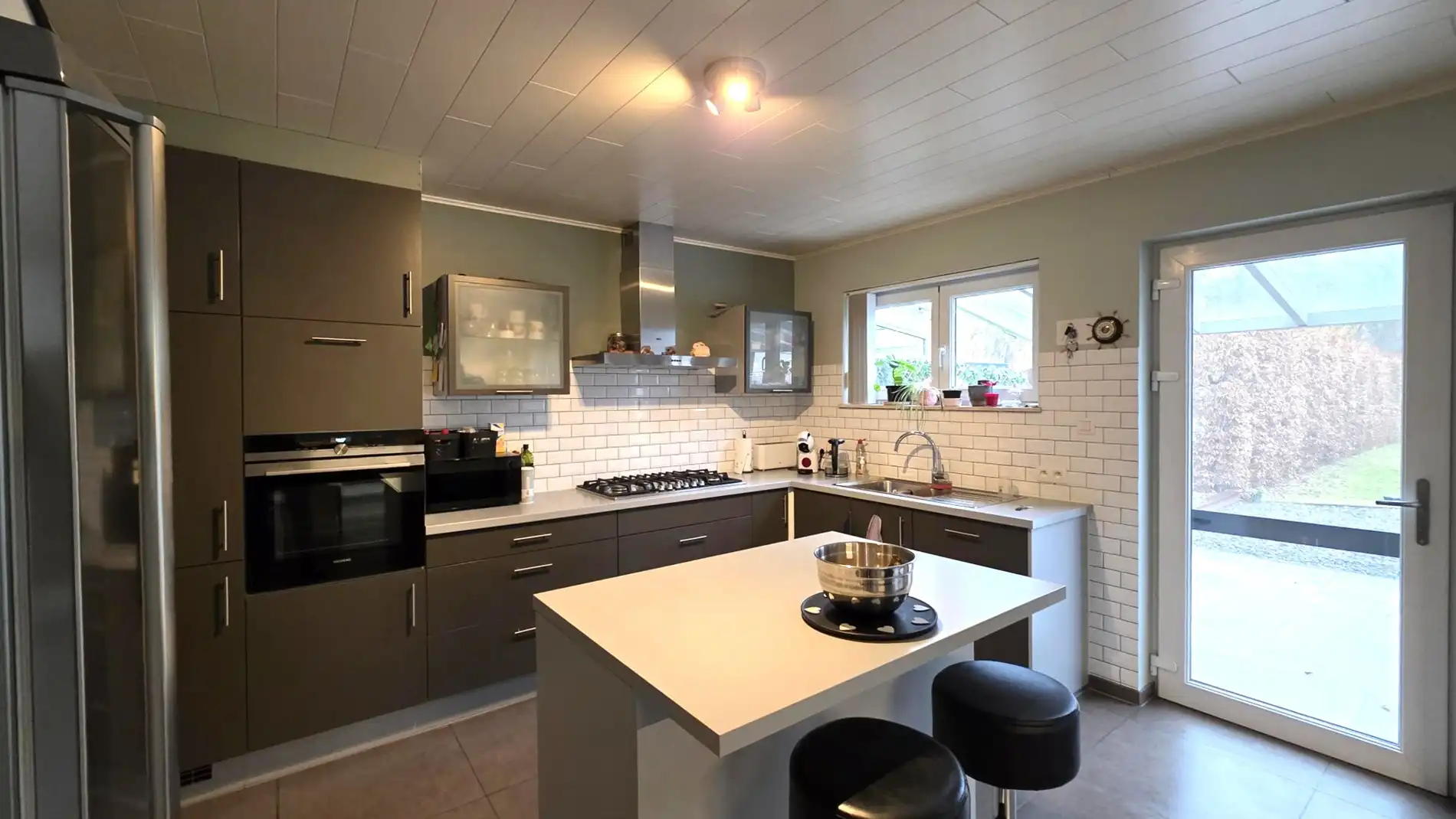 EPC A woning met 4 slpk, tuin en carport foto 6