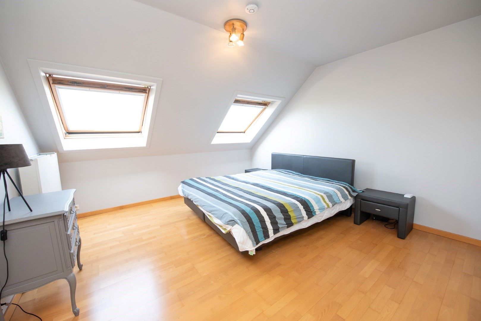 Te koop in Zulte – Alleenstaande villa met karakter op toplocatie  foto 18