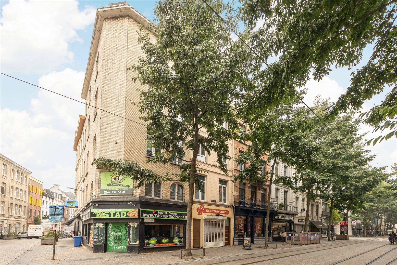 Te renoveren opbrengsteigendom op premium locatie foto 27