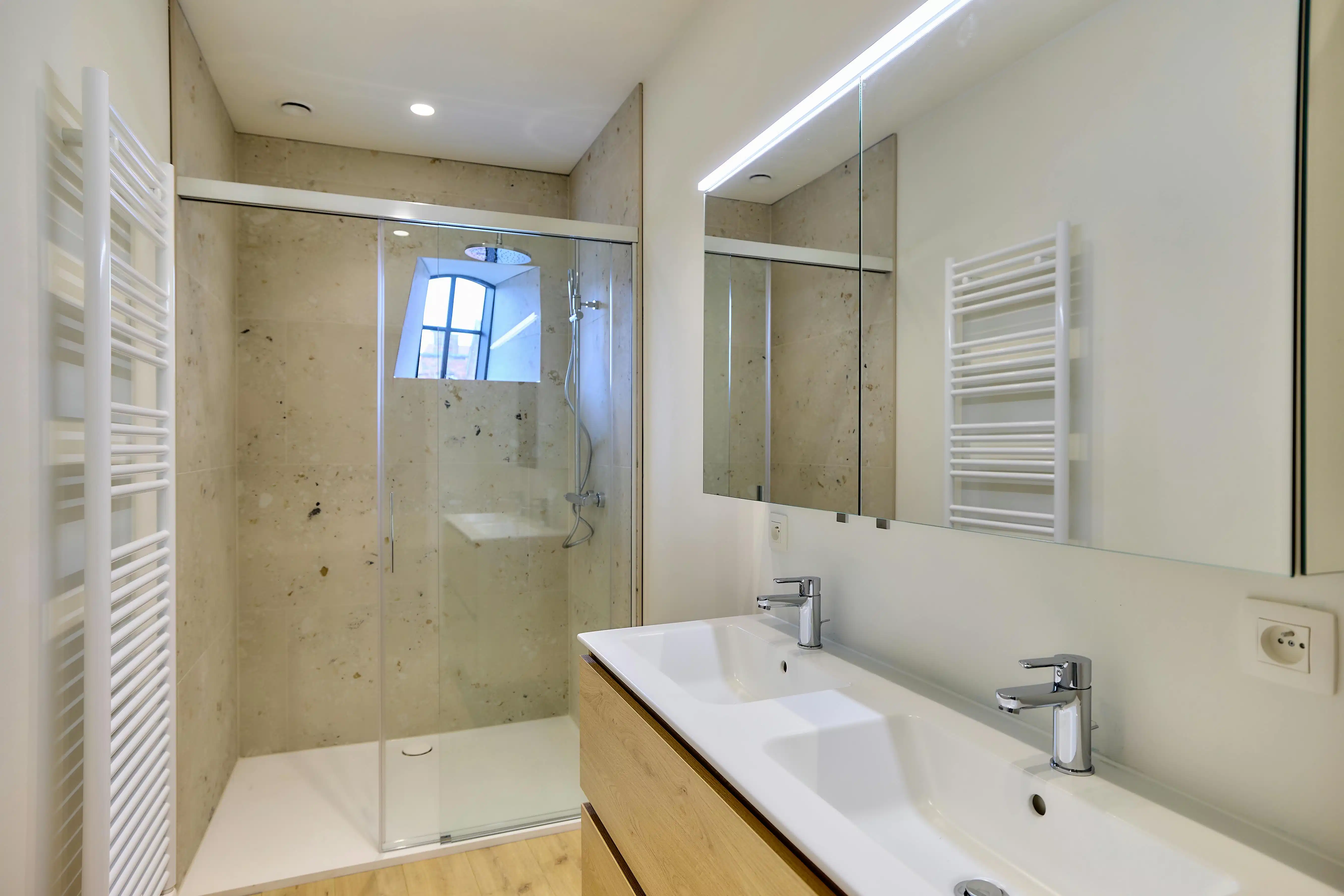 Uniek herenhuis MET LIFT foto 31