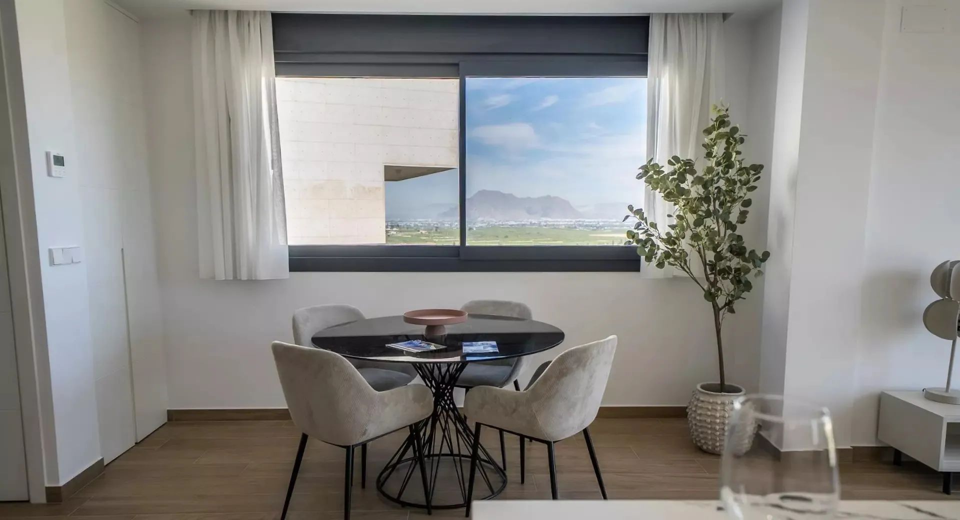 Golf, luxe en panoramische rust – exclusieve villa’s in La Finca voor de ultieme levensstijl aan de Costa Blanca foto 6