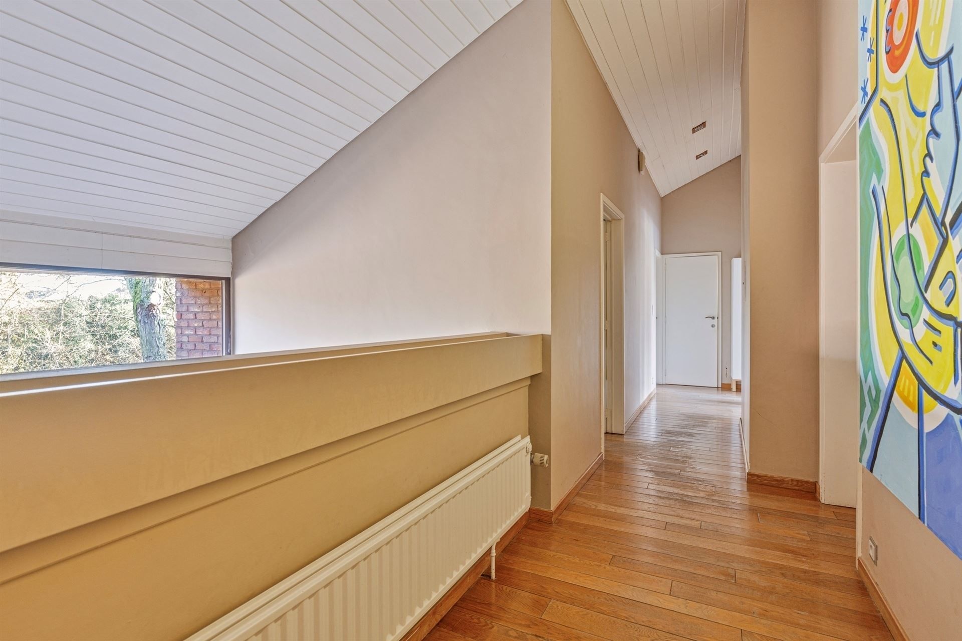 Ruime klassieke villa met zwembad in doodlopende straat foto 30