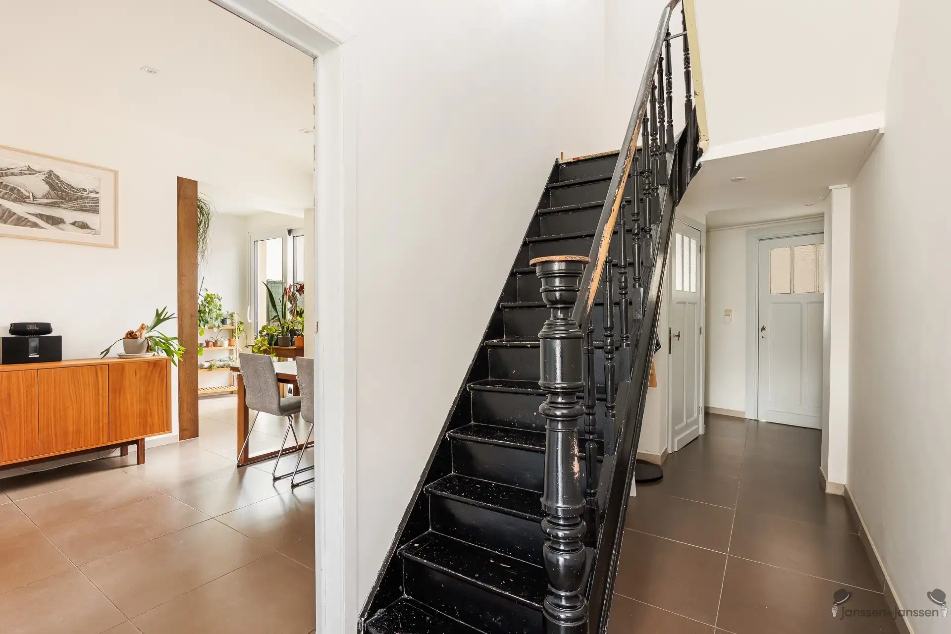 Instapklare rijwoning met 3 slpkmrs & tuin foto 3