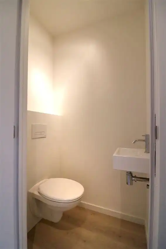 Eigentijds appartement met 2 slpk., groot terras en garage foto 10