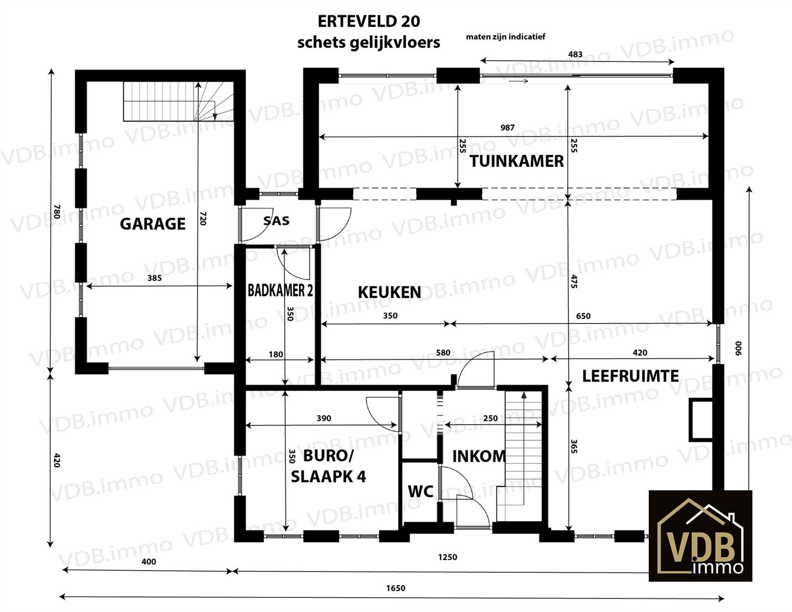 VILLA MET 4 - 5 SLAAPKAMERS - 2 BADKAMERS - 3 TOILETTEN - GARAGE - KELDER EN ZOLDER foto 5