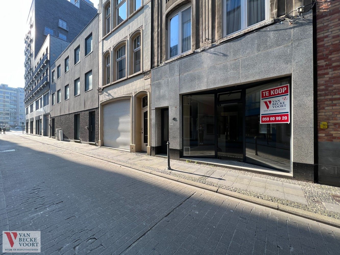 Handelsgelijkvloers 68m² foto 2