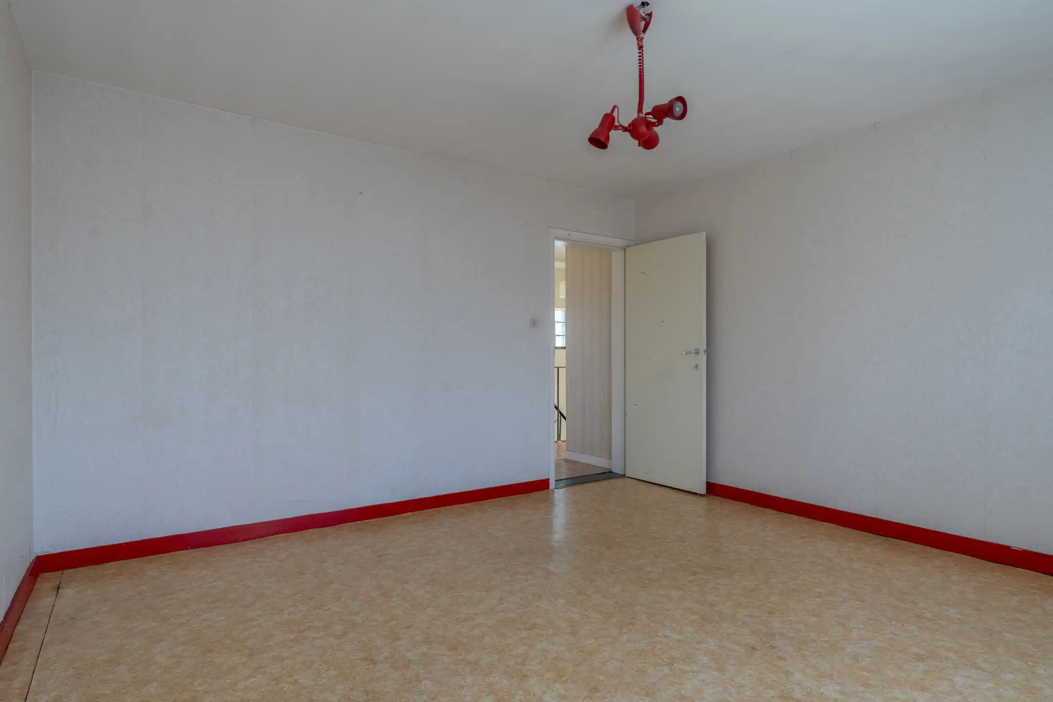 Te renoveren woning met veel potentieel te Kasterlee foto 24