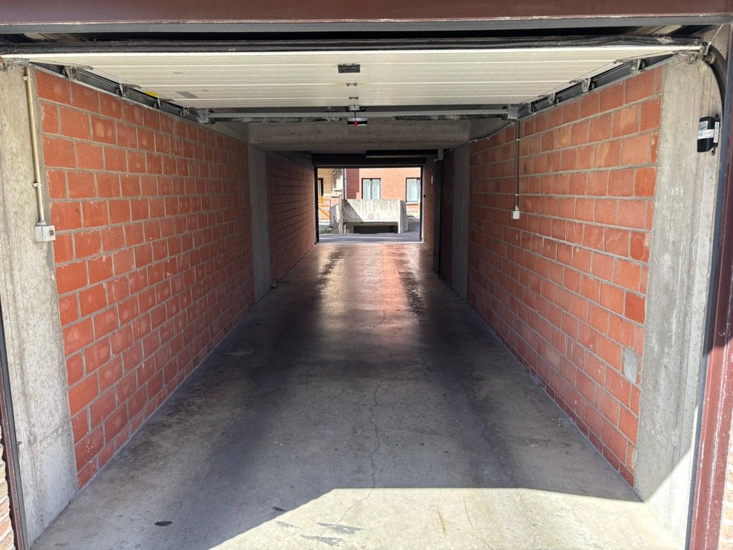 Garage koop in centrum Sint-Idesbald! foto 3