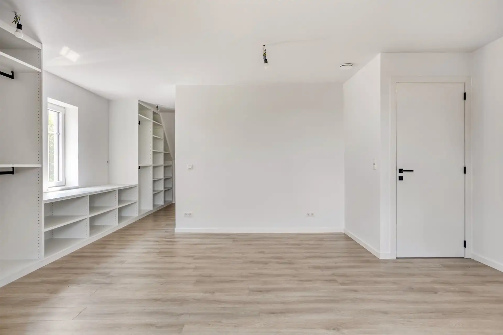 Prachtige nieuwbouw in rustige straat foto 24