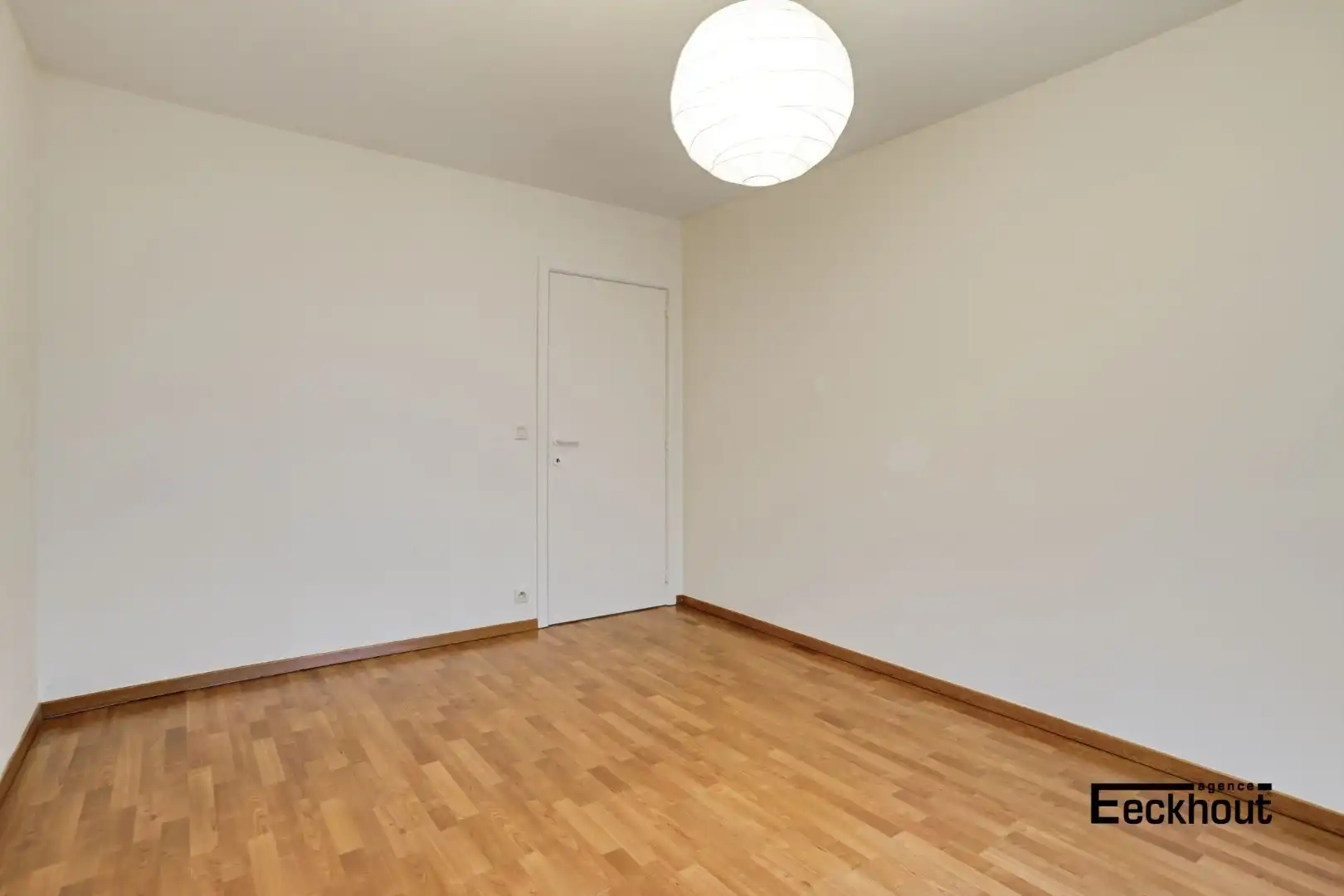 Instapklaar 2 slaapkamer appartement met lateraal zeezicht foto 14