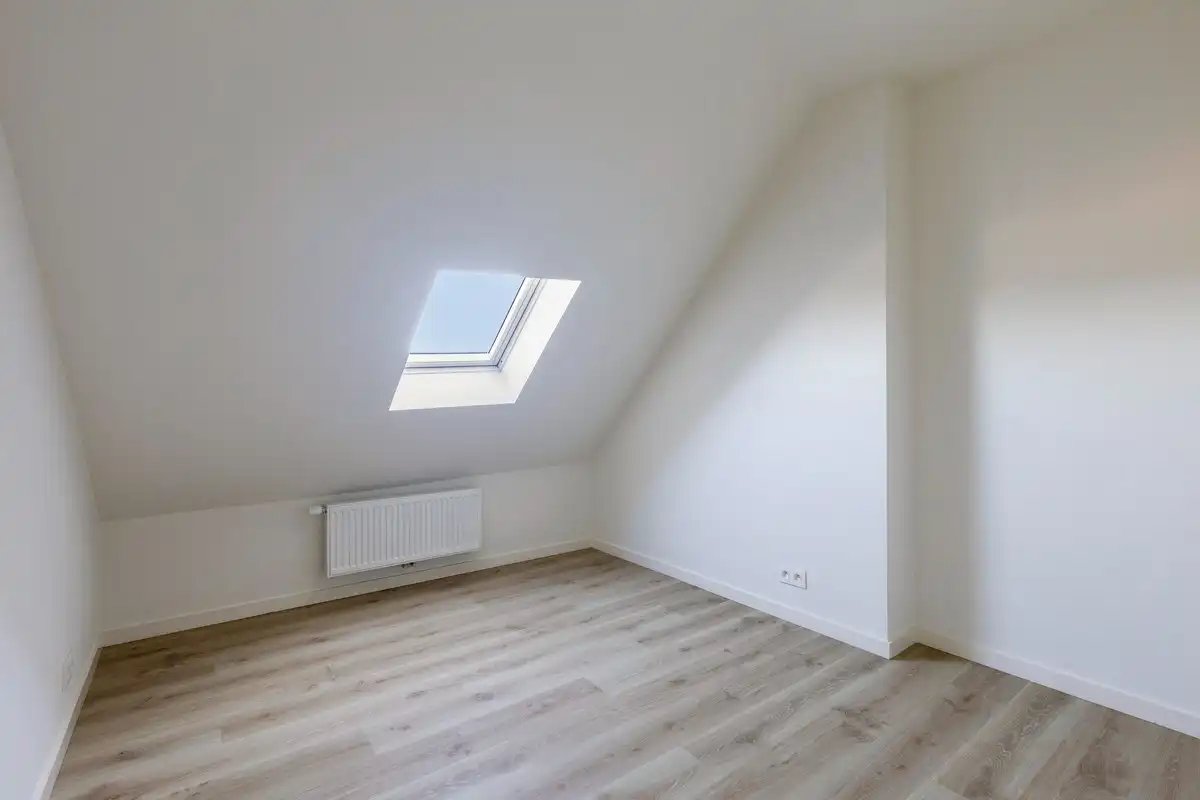 Gerenoveerde woning met 3 slaapkamers! foto 14