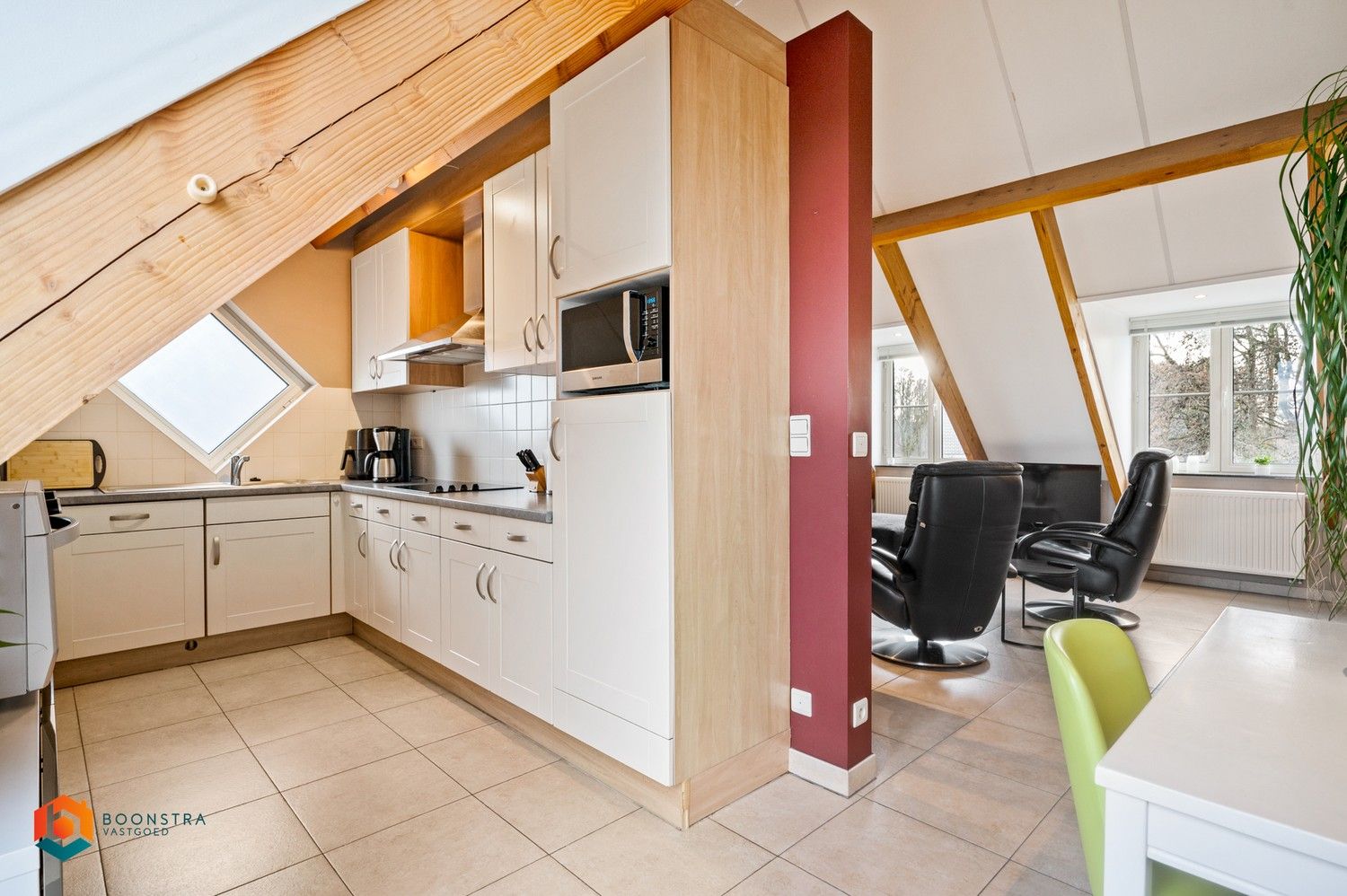 Dakappartement met prachtig, ruim terras foto 10