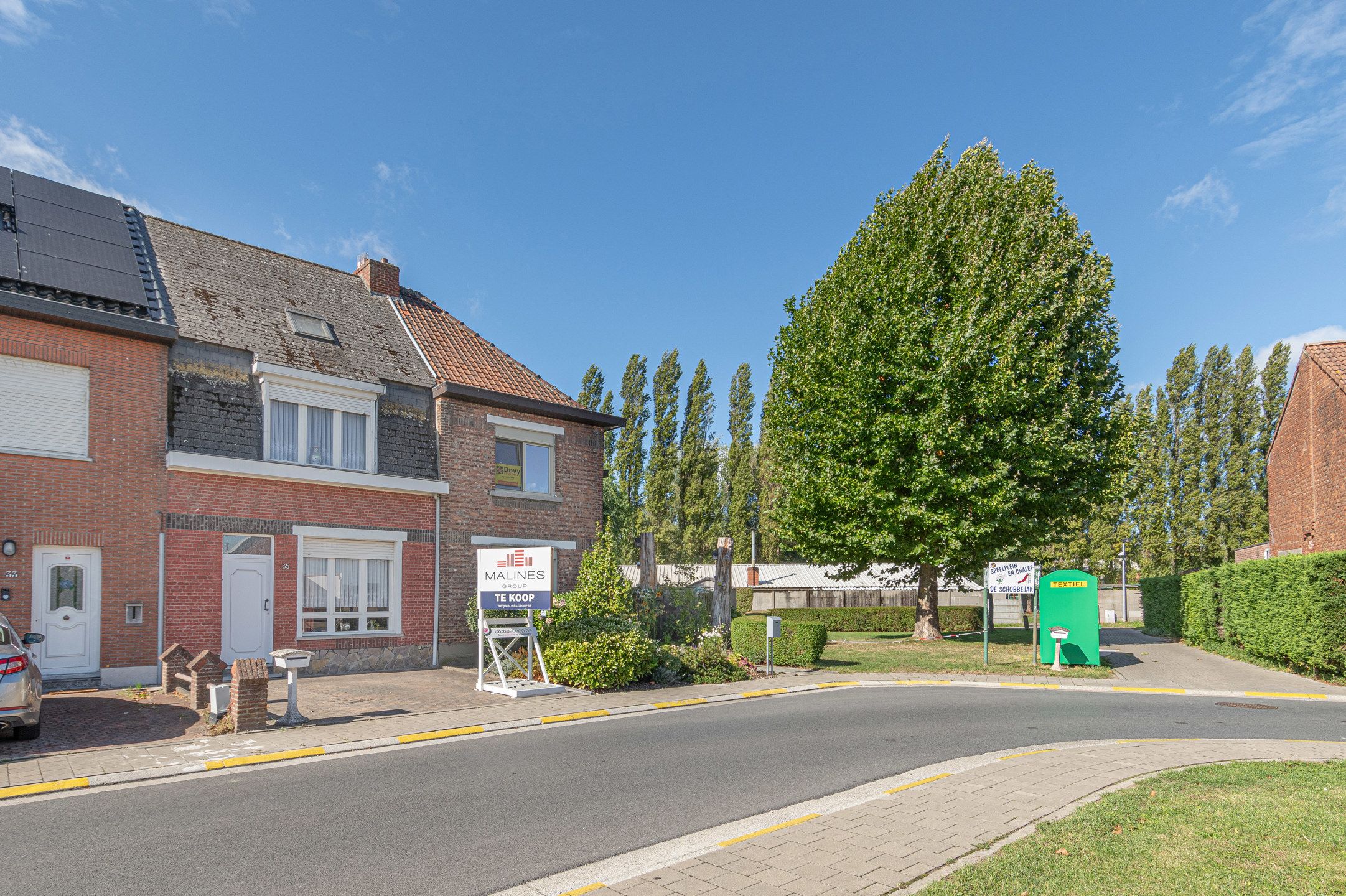 Knusse te renoveren woning met garage foto 23