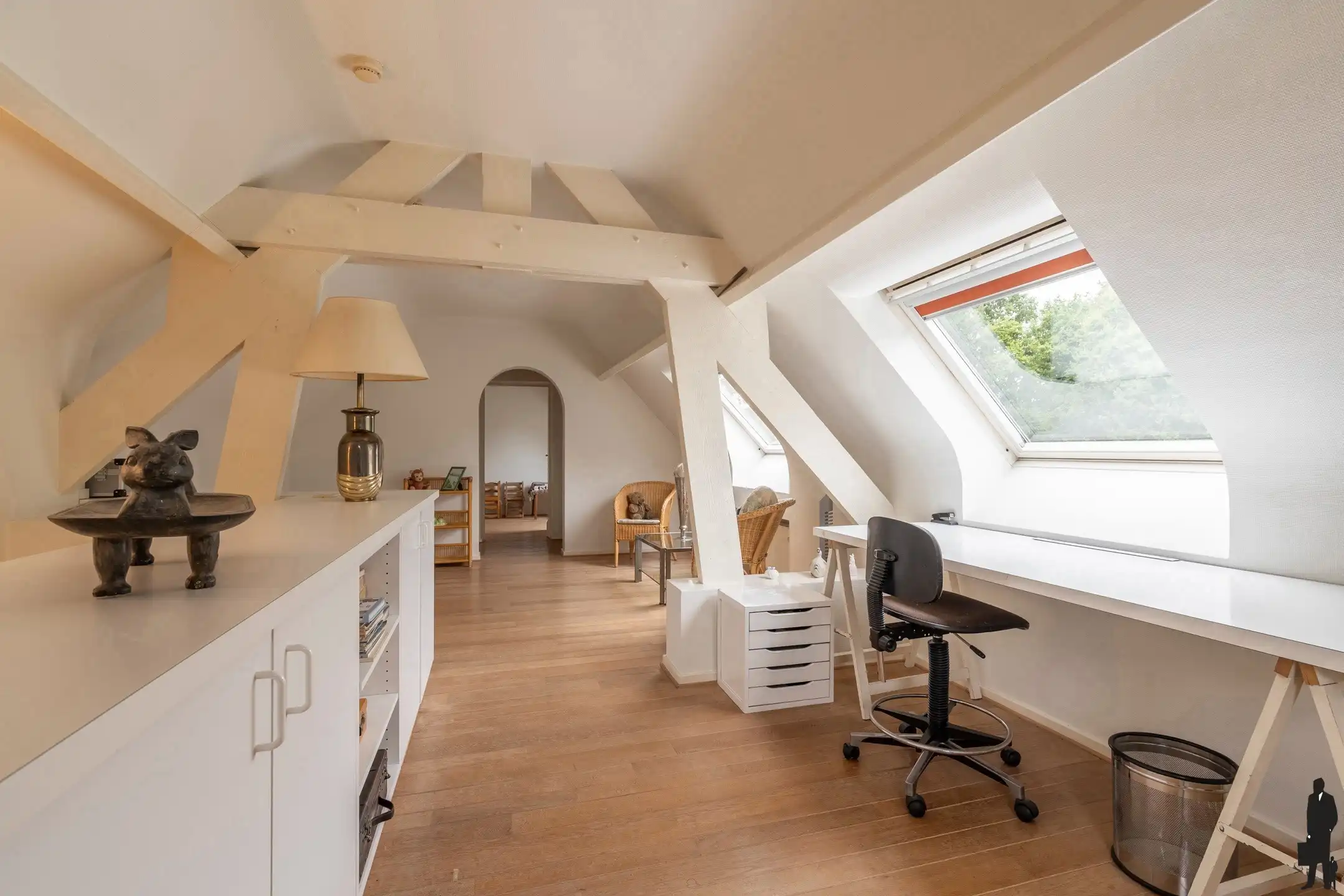 Villa met kantoor en 5 slpk. in groene rand van Turnhout foto 30