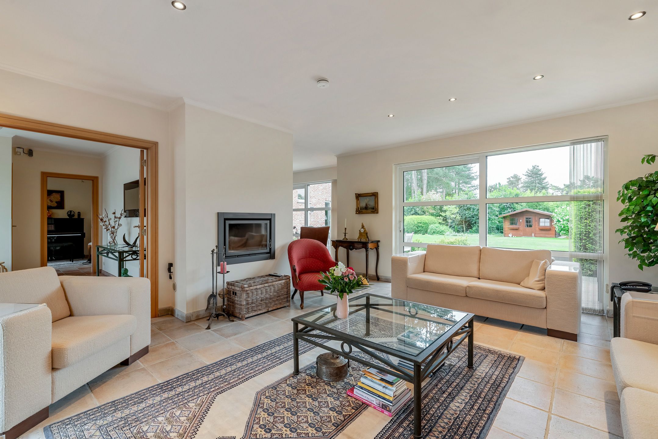 Lichtrijke villa met zuidgerichte tuin in groene wijk foto 7