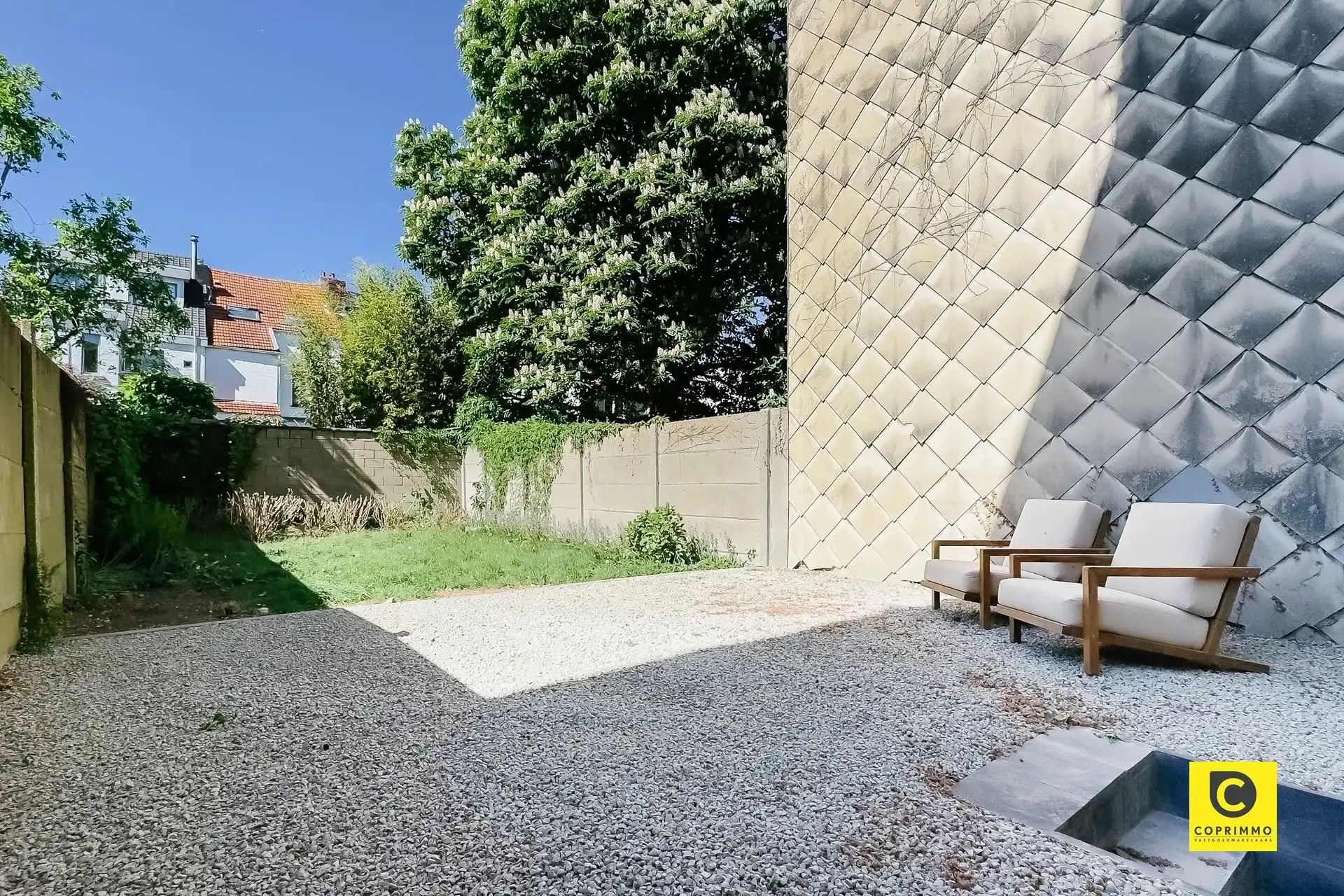 Prachtig gerenoveerd app met 2 slpks & gemeenschappelijke tuin foto 11