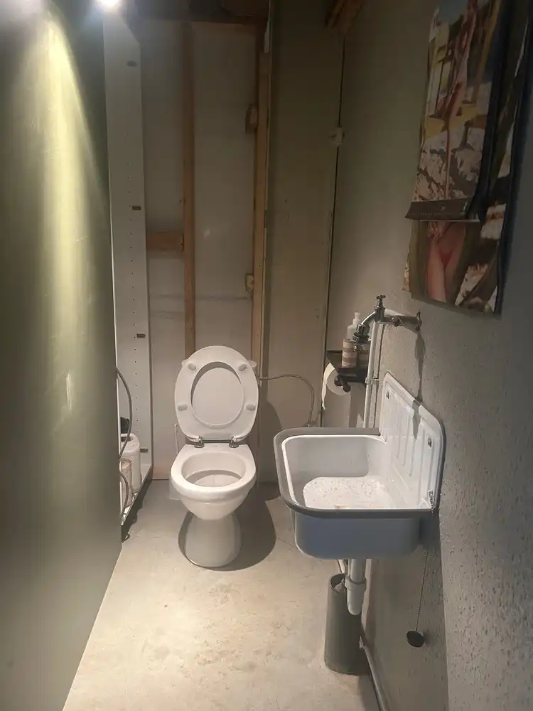 Bedrijfsunit met woonst foto 5