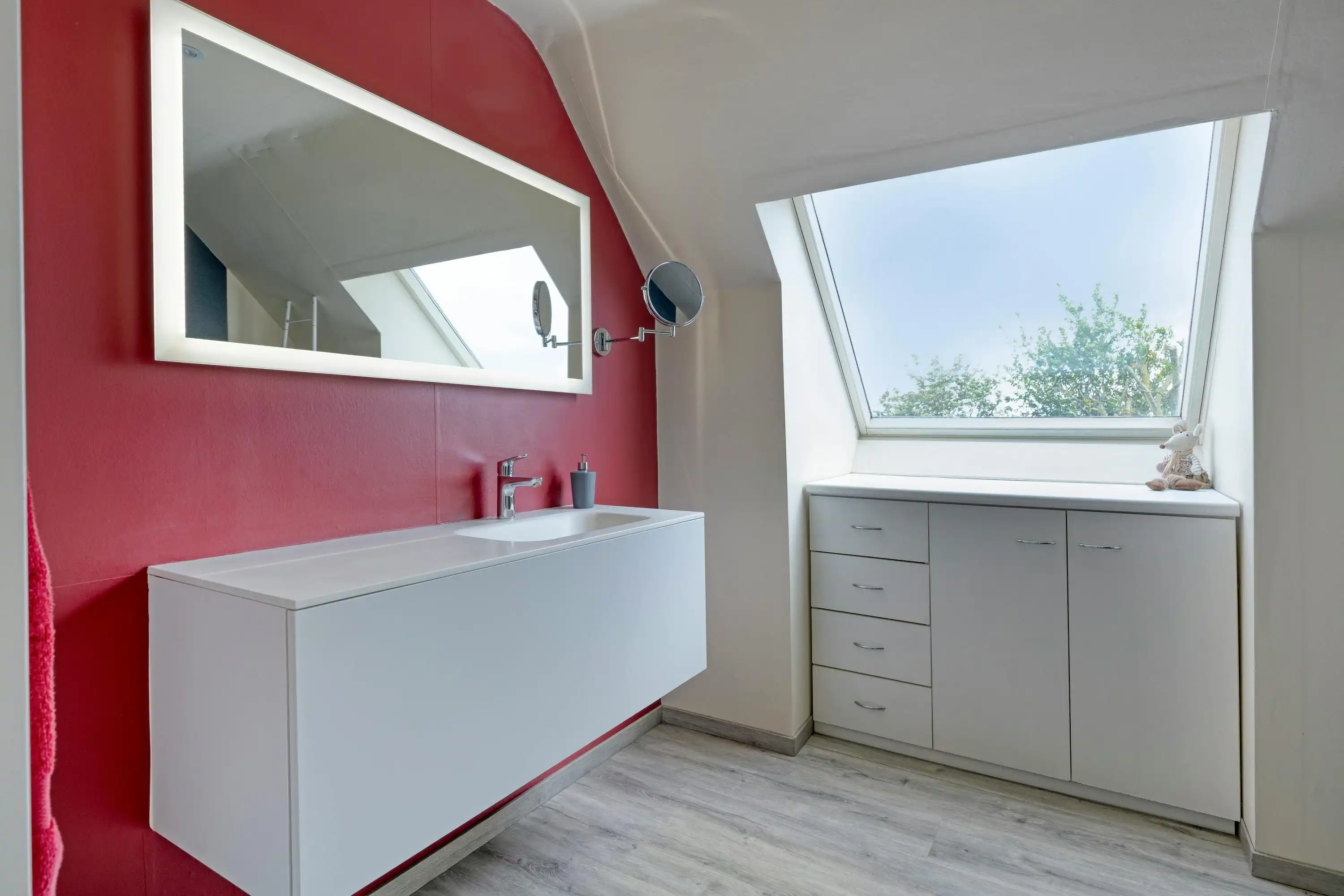 Woning met 4 slaapkamers en mooie vergezichten! foto 11