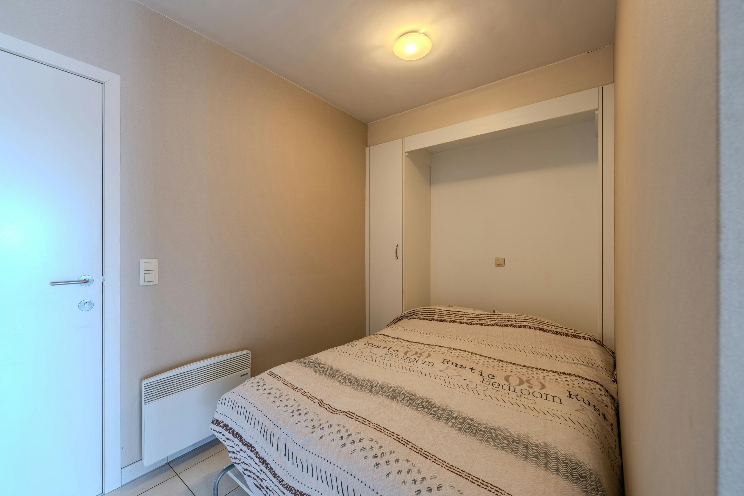 Studio met slaaphoek en zonnig terras te Middelkerke foto 6