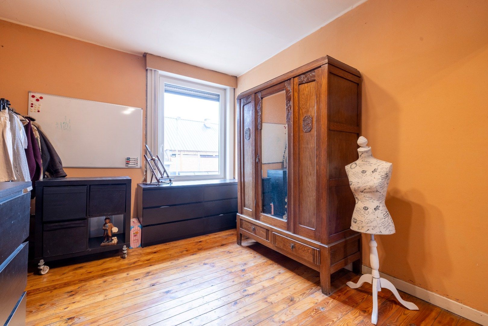 Super gezellige hoekwoning met 3 slk, overdekte koer en garage in Berlare centrum foto 13