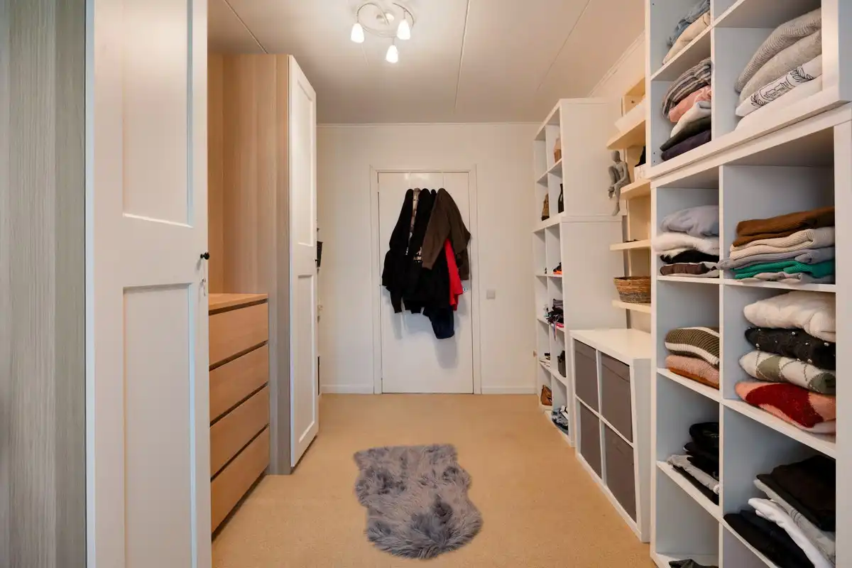 Bijzonder historisch herenhuis te koop in Heppen foto 40
