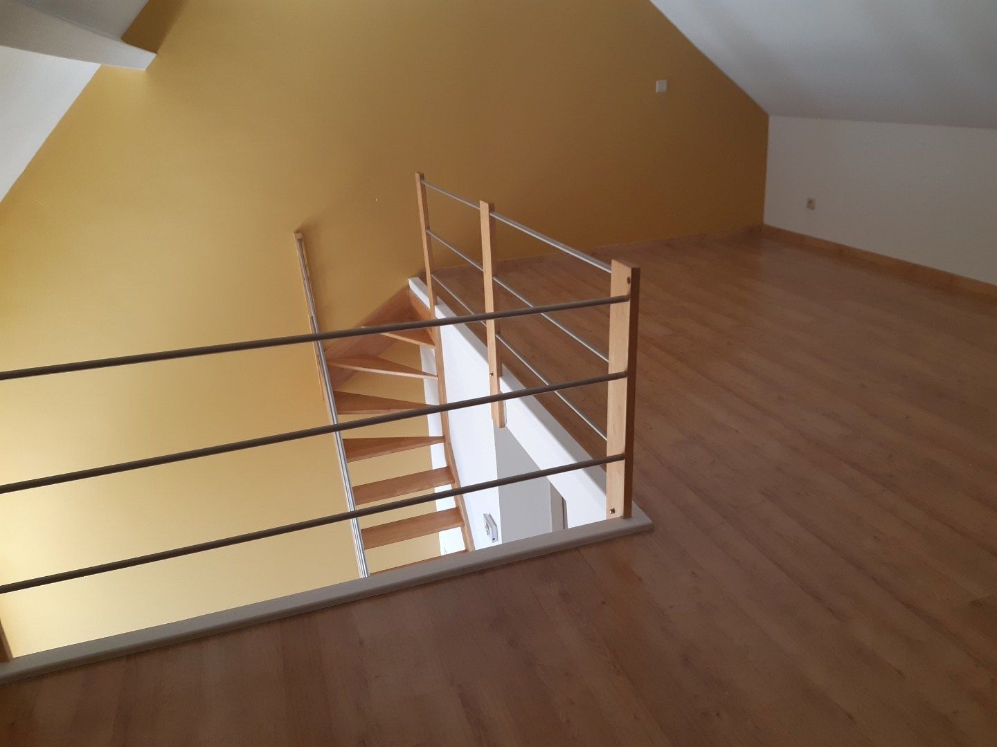 Tof dakappartement met aangenaam zonneterras. foto 16