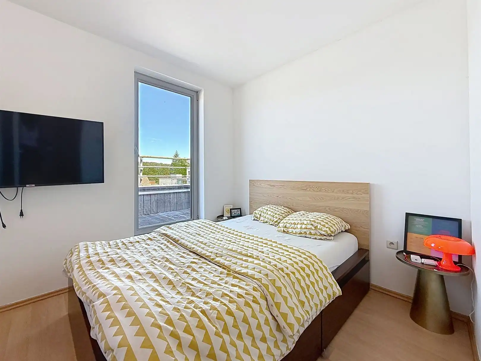 Duplex app, 2 slpks, terrassen, kelder, autostaanplaats foto 19