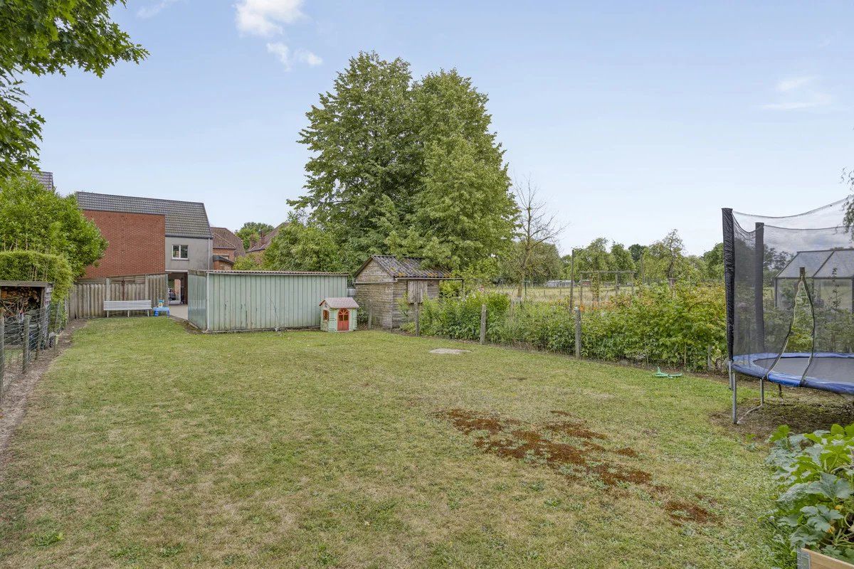 ZEER RUIM APPARTEMENT VAN 136M² MET 3 SLPK'S IN HERK-DE-STAD foto 4