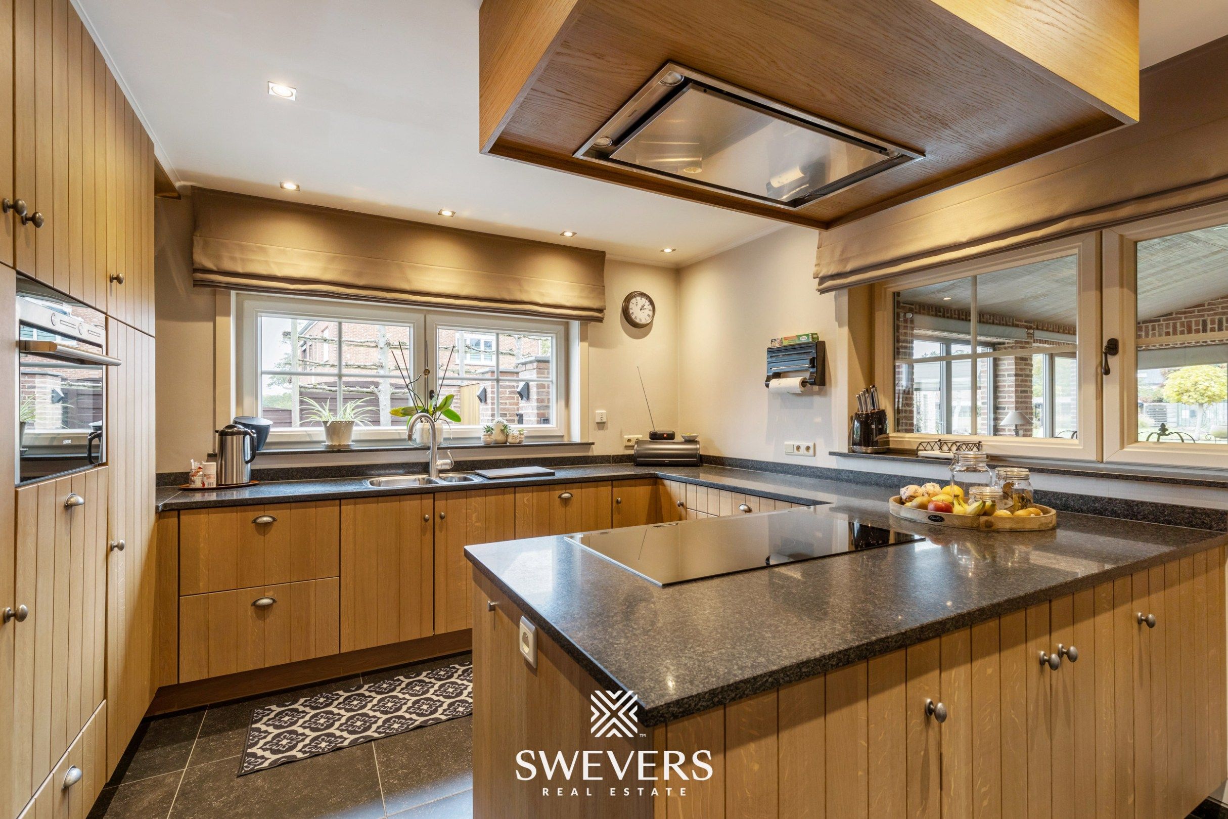 Ruime landelijke woning op 13 are 36 ca in Koersel.  foto 8