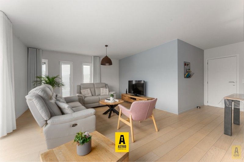 Schitterend ruim appartement op topligging met groot terras! foto 7